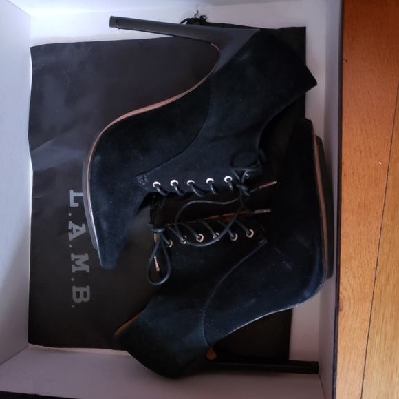 L.A.M.B booties - Picture 5 of 6